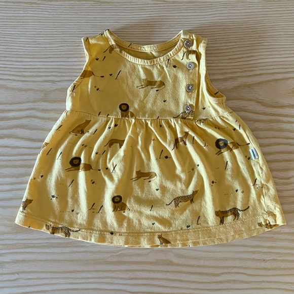 Red Caribou girls safari sleeveless dress size 6-9 months - Picture 1 of 4